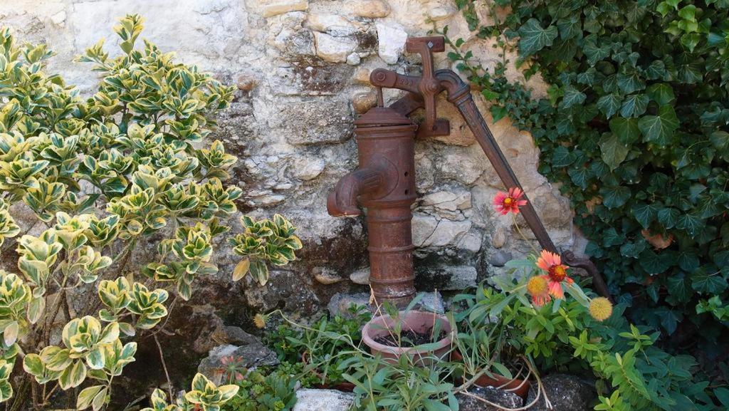 Mas Du Clos De L'Escarrat Jonquieres  Екстер'єр фото
